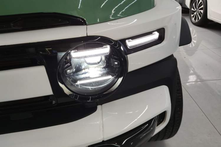 Used iCAR V23 2025 501 Four-Wheel Drive Advanced Version