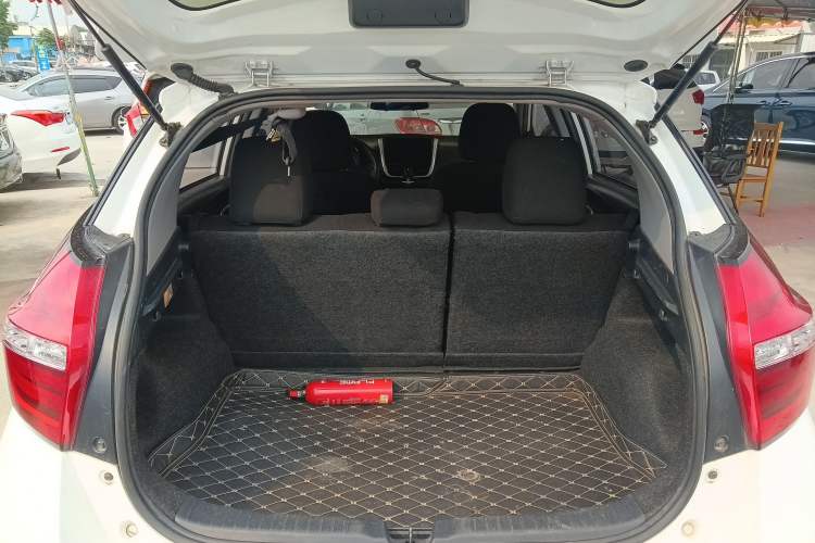 Used Toyota YARiS L Zhi Xuan 2019 1.5E CVT Dynamic Edition China VI compliant
