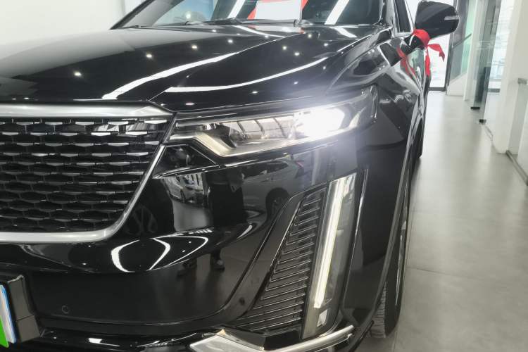 Used Cadillac XT6 2022 2.0T Six-Seater Two-Wheel-Drive Luxury Version
