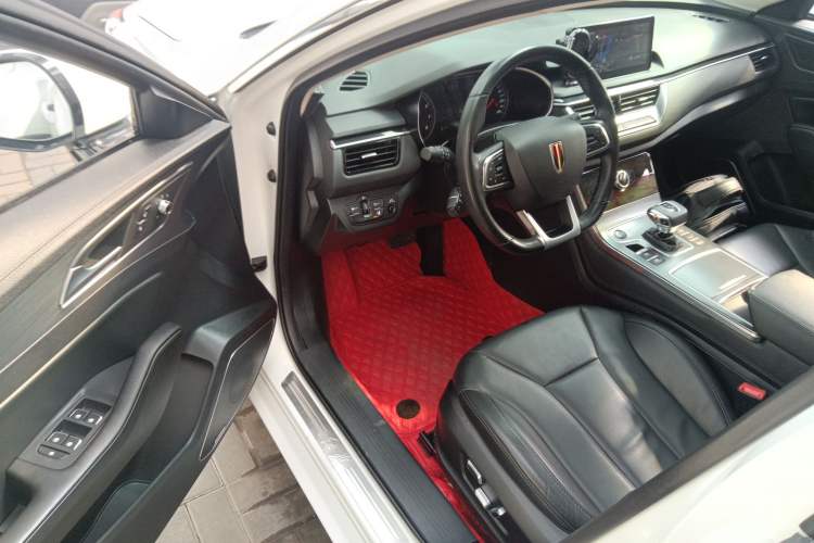 Used Hongqi H5 2022 Classic Model Facelift 1.8T Automatic Smart Connect Flagship Edition
