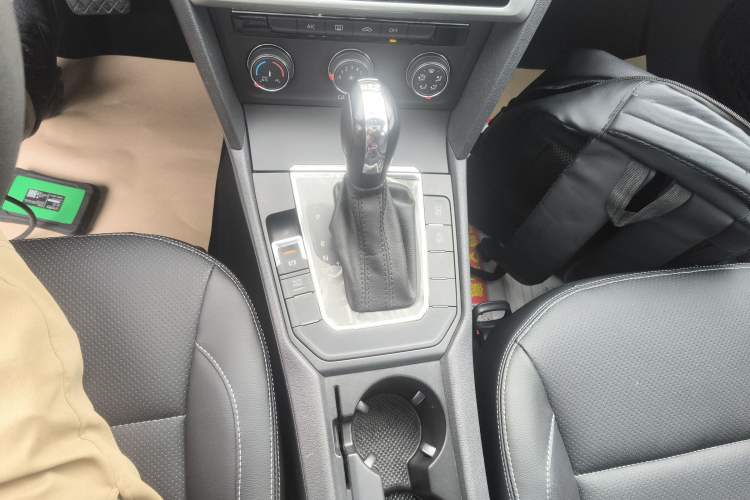 Used Volkswagen Lamando 2019 230TSI DSG Fashion Edition China VI
