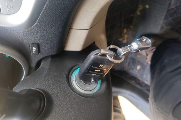 Used Changan Eado 2012 1.6L Manual Luxury Model China IV Standard
