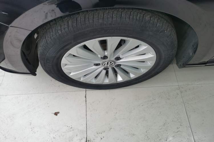 Used Volkswagen Lavida 2019 1.5L Automatic Comfort Edition China VI Standard Left Front Wheel Hub