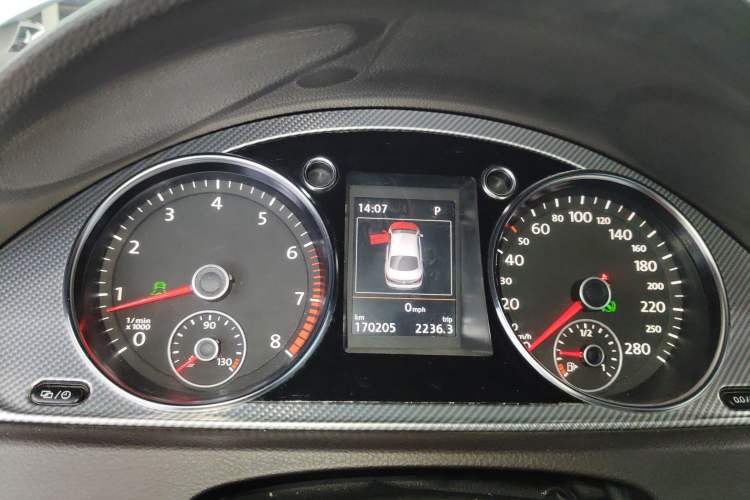 Used Volkswagen FAW-Volkswagen CC 2015 3.0 FSI V6 Instrument Cluster