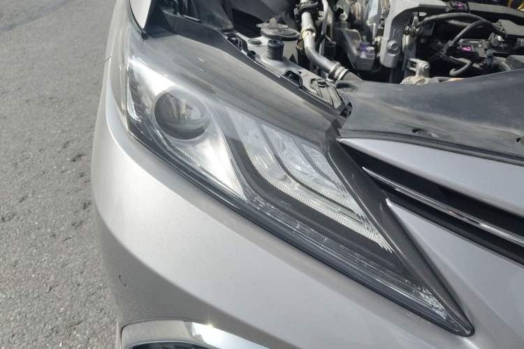 Used Toyota Camry 2021 2.0G Luxury Edition Right Front Headlight