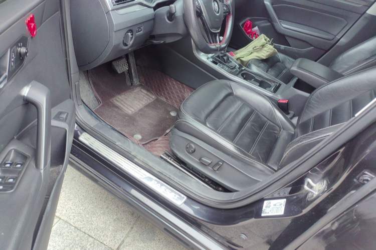 Used Volkswagen Passat 2017 330TSI DSG Luxury Edition