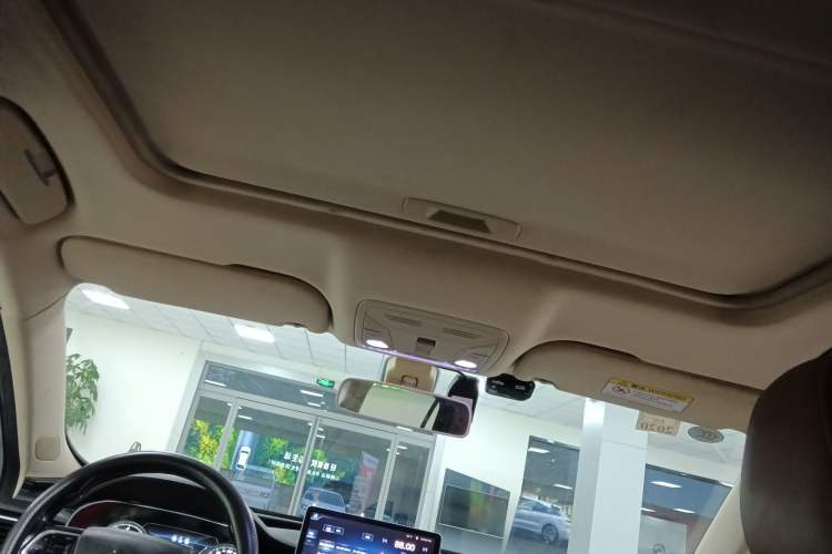 Used Hongqi H5 2018 30TD Dynamic Edition
