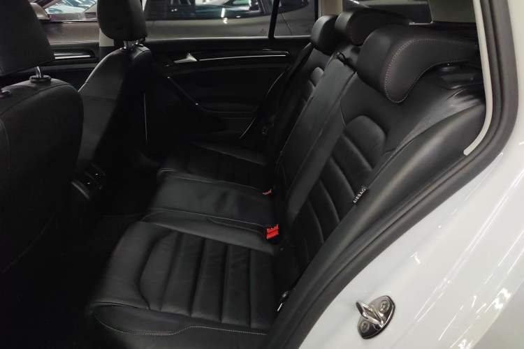 Used Volkswagen Golf 2014 1.4TSI Luxury Travel Edition
