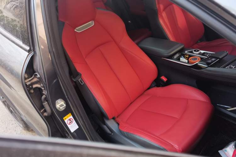 Used CHANGAN UNI-T 2020 1.5T Prestige Version Right Front Seat