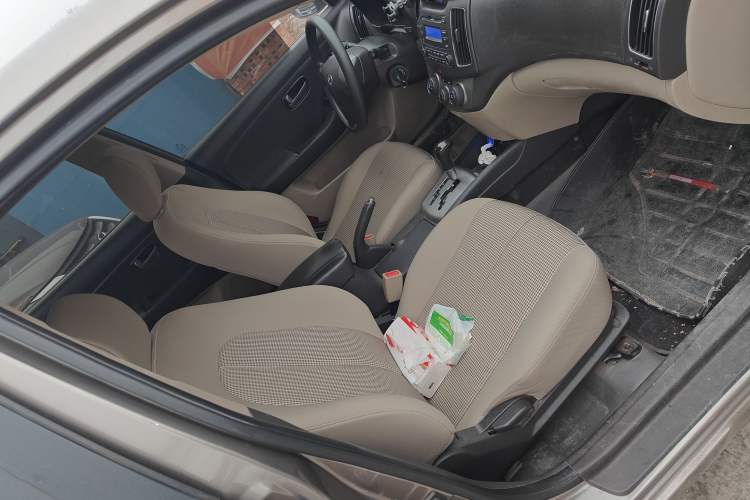 Used Hyundai Celesta 2015 1.6L Automatic Comfort Model