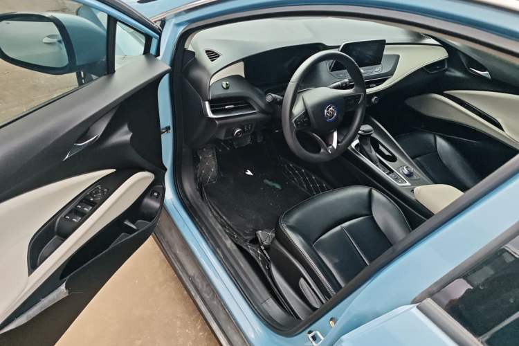 Used Buick Velite 6 2020 Plug-in Hybrid Connected Fashion Model

