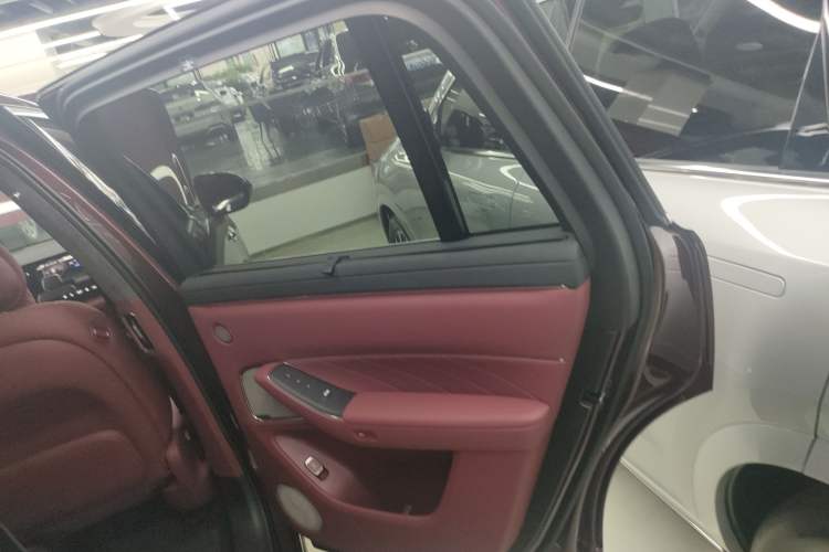 Used Hima AITO M8 2025 Extended-Range Max+ Version 53.4 kWh 5-Seater Edition