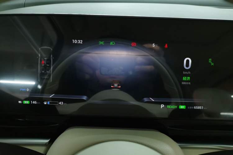 Used VOYAH Dream 2024 PHEV Extended-Range Premium Edition Instrument Cluster