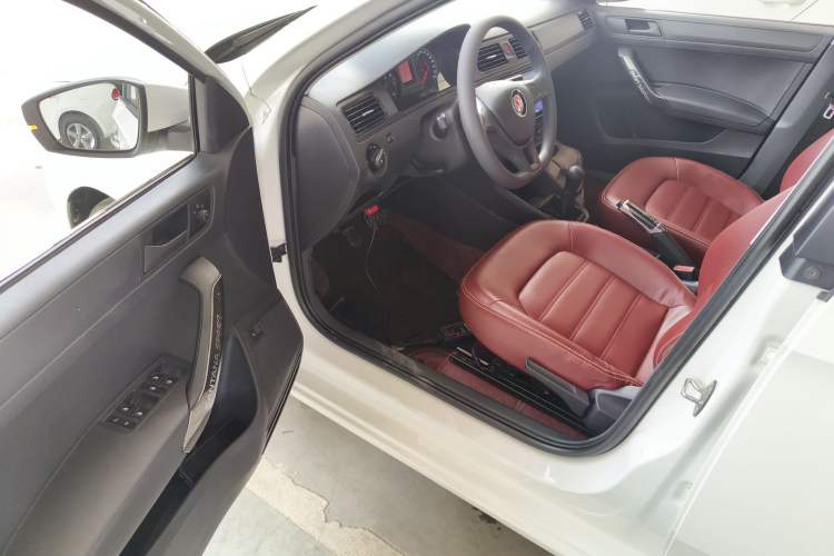 Used Volkswagen Santana 2021 1.5L Manual Fashion Edition Driver Seat