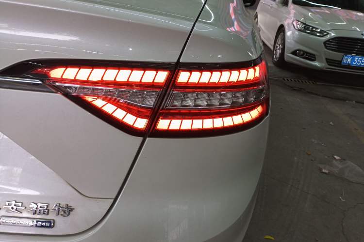 Used Ford Taurus 2019 EcoBoost 245 Premium Edition