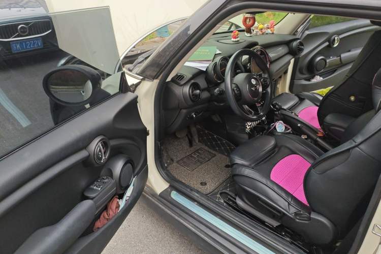 Used MINI 2016 1.5T COOPER
