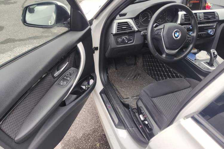 Used BMW 3 Series 2017 320i M Sport
