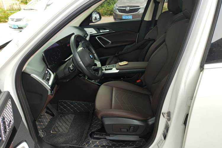 Used BMW X1 2023 sDrive25Li X Design Package Left Front Seat