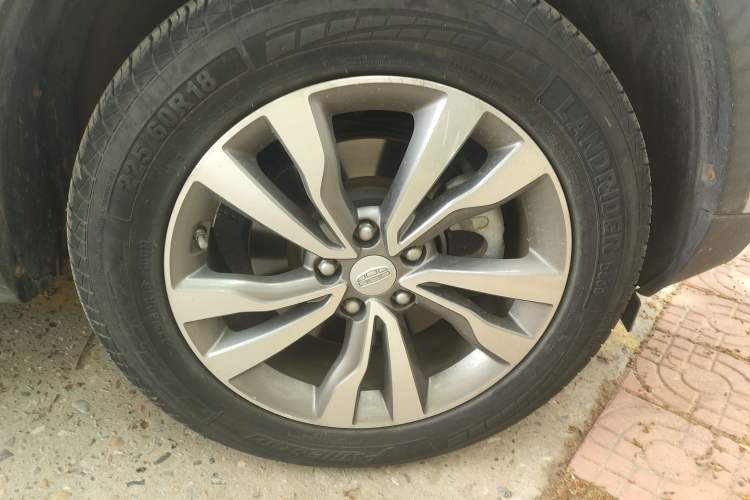 Used Geely Auto Emgrand X7 Sport 2016 1.8TD Automatic ZhiShang Model