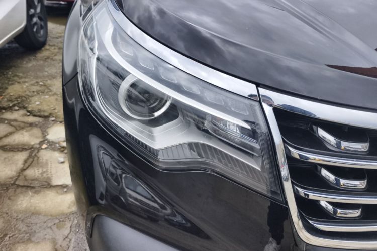 Used Kia Sportage R 2019 2.0L Automatic Smart Luxury Edition Right Front Headlight