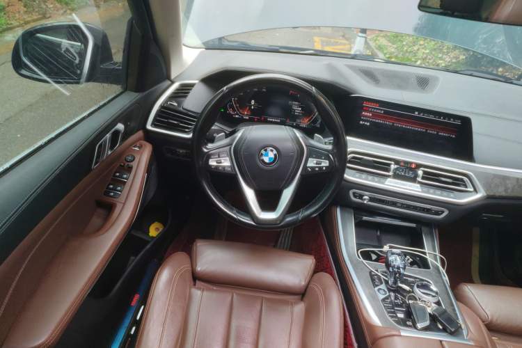 Used BMW X5 2019 xDrive30i X Design Package Steering Wheel