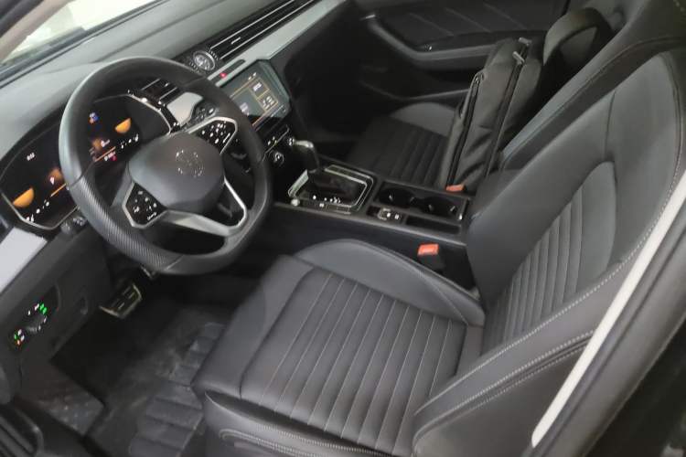 Used Volkswagen Magotan 2025 Zhongxiang Version 280TSI DSG Comfort Edition