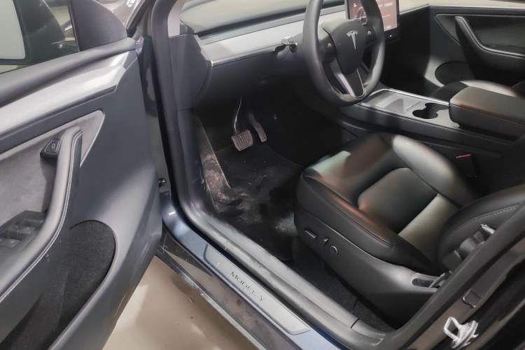 Used Tesla Model Y 2024 Rear-Wheel-Drive Version