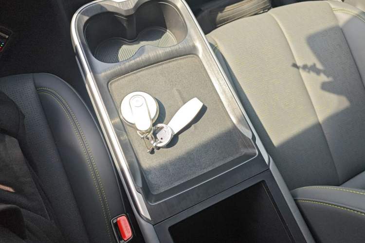 Used Bestune Yueyi 03 2025 565km Premium Edition Interior 1