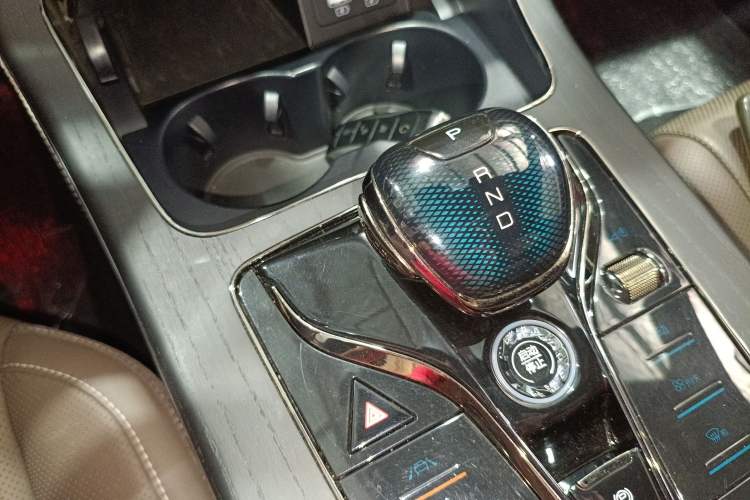 Used BYD Han 2020 DM Four-Wheel Drive Performance Edition Prestige Model Gear Lever