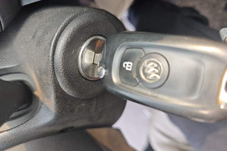 Used Buick GL6 2018 18T 6-Seater Elite Model Vehicle Key