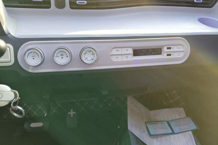 Used Wuling Hongguang MINIEV 2022 Macaron Premium Model – Lithium Iron Phosphate