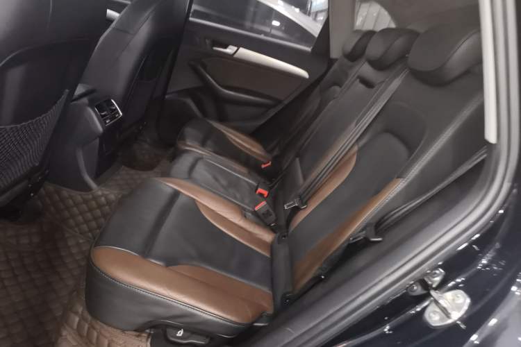 Used Audi Q5 2017 Plus 40 TFSI Technology Model