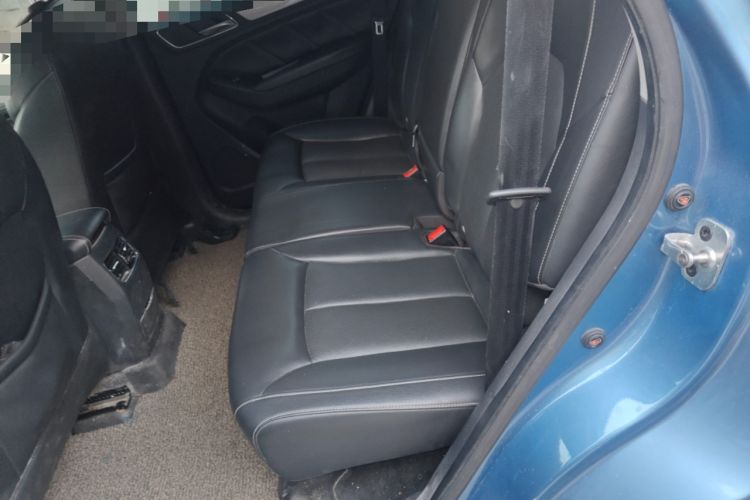 Used Roewe RX5 2016 20T Two-Wheel Drive Manual Transmission Internet Smart Edition
