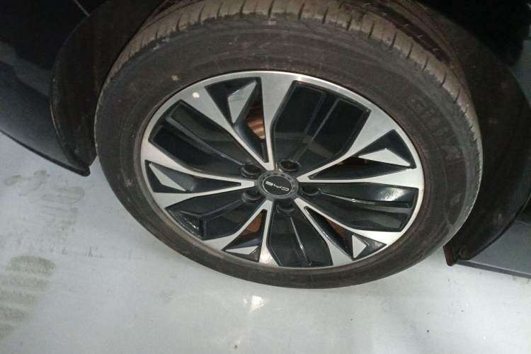 Used BYD Seal 2022 550 km Standard Range Rear-Wheel Drive Elite Version
