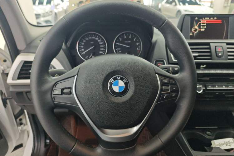 Used BMW 1 Series 2016 118i Leading Model Steering Wheel