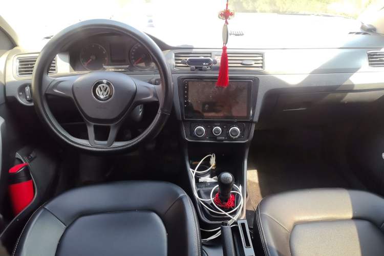 Used Volkswagen Santana 2019 1.5L Manual Fashion Edition China VI Standard
