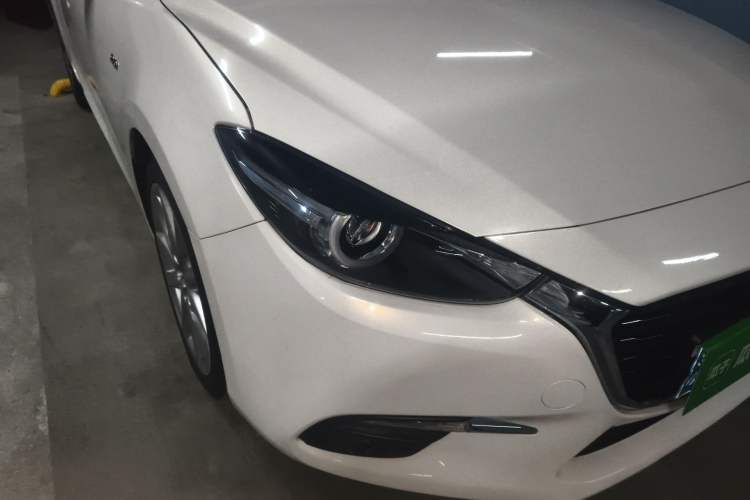 Used Mazda 3 Axela 2017 Sedan 2.0L Automatic Prestige Model China VI Standard
