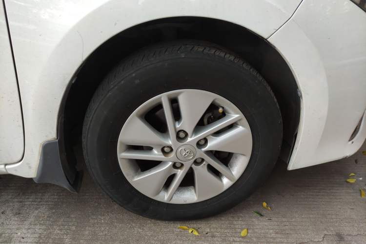 Used Toyota Corolla 2017 Revised Version 1.6L S-CVT GL Right Front Wheel Hub