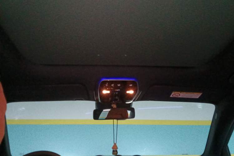 Used Mercedes-Benz GLC 2024 GLC 300 L 4MATIC Dynamic Edition 5-seater
