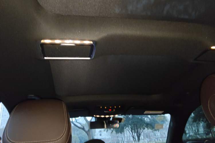 Used Mercedes-Benz GLC 2020 Facelifted GLC 260 L 4MATIC Dynamic Edition
