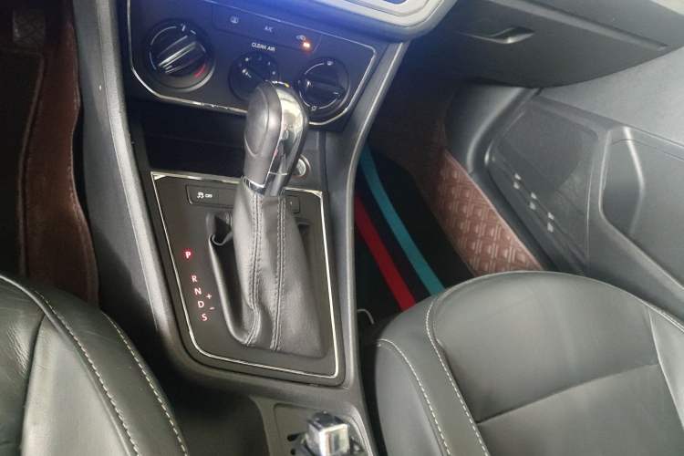 Used Volkswagen Gran Lavida 2015 230TSI DSG Comfort Edition
