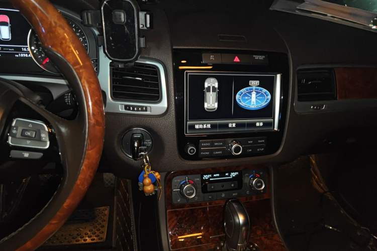 Used Volkswagen Touareg 2011 3.0 TSI Standard Version
