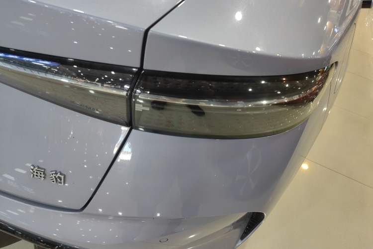 Used BYD Seal 2025 650 Long-Range Version Right Rear Taillight