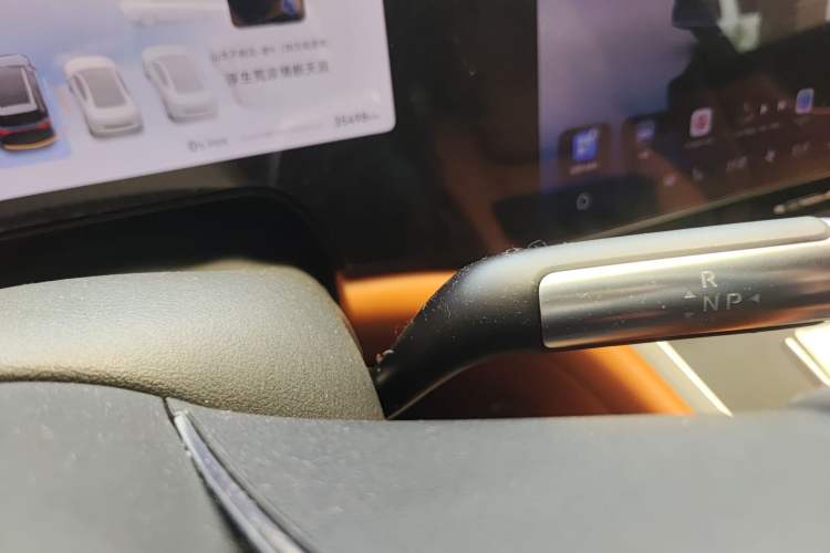 Used Hima AITO M9 2024 All-Electric Ultra Version 100 kWh 6-Seater Model Gear Lever