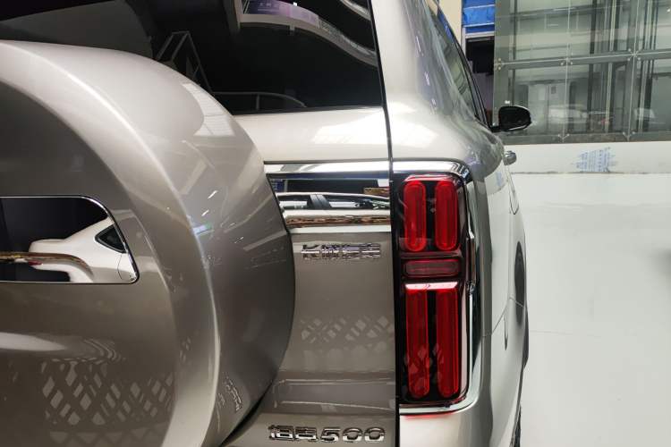 Used Tank 500 New Energy 2023 Hi4-T
