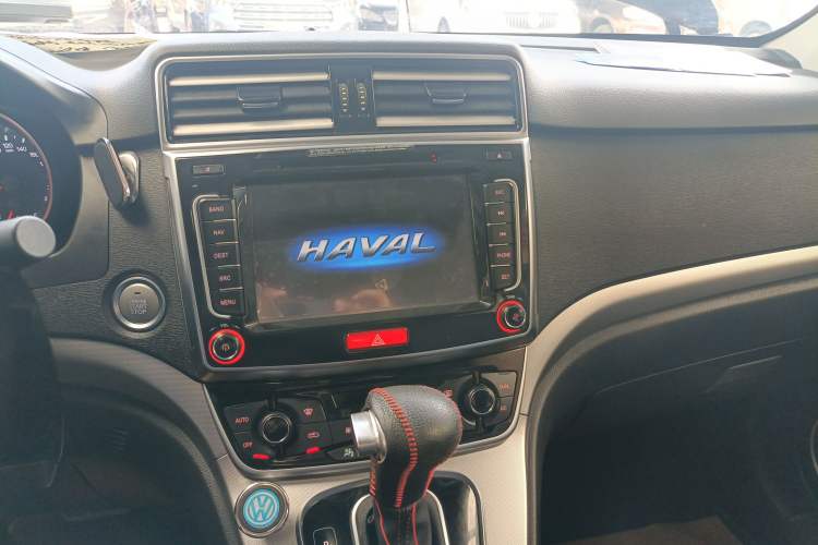 Used Haval H6 2015 Sport Edition 1.5T Automatic Two-Wheel Drive Luxury Model