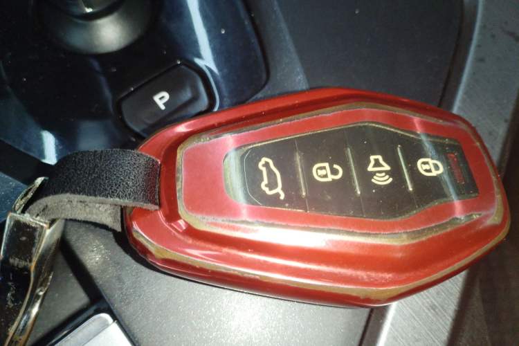 Used Soueast DX8S 2022 1.5T DCT Chieftain Edition 7-Seater
