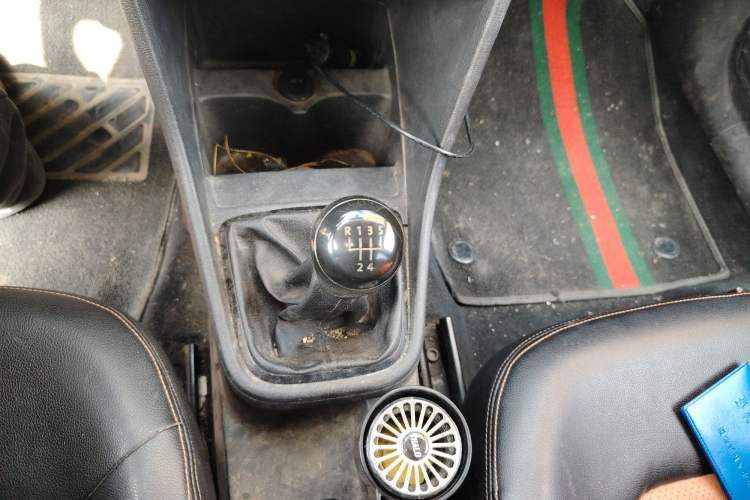 Used Volkswagen Santana 2015 1.4L Manual Fashion Edition
