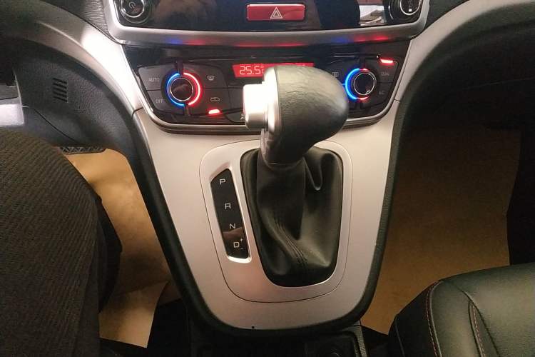 Used Haval M6 2019 1.5T DCT Two-Wheel Drive Elite Version China VI Standard