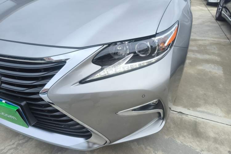Used Lexus ES 2016 200 Midnight Special Limited Edition